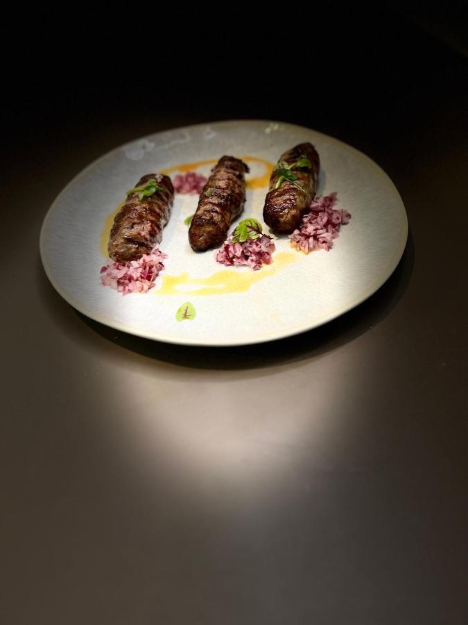 Vega Resort Restaurant & Lodge Orsova Bagian luar foto