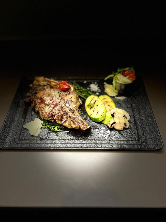 Vega Resort Restaurant & Lodge Orsova Bagian luar foto
