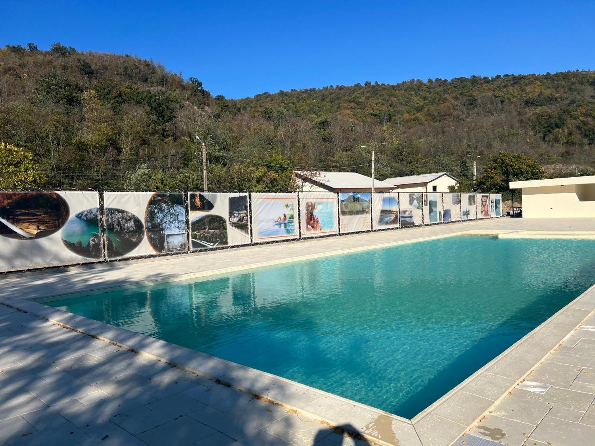 Vega Resort Restaurant & Lodge Orsova Bagian luar foto