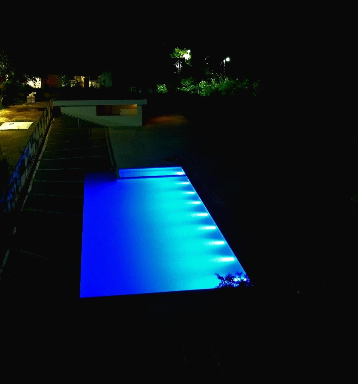 Vega Resort Restaurant & Lodge Orsova Bagian luar foto